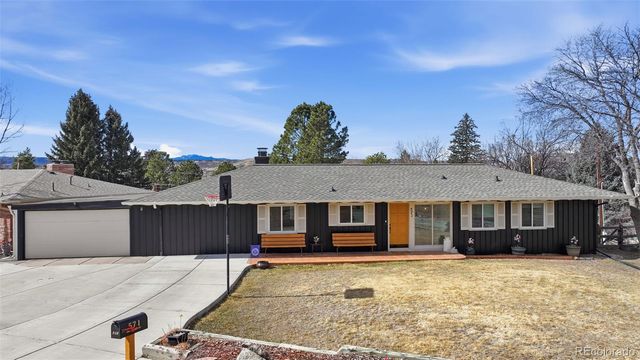 571 Vista Drive, Castle Rock, CO 80104