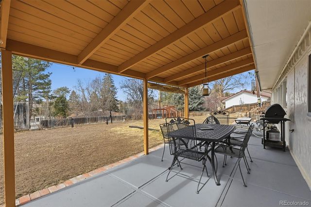 571 Vista Drive, Castle Rock, CO 80104