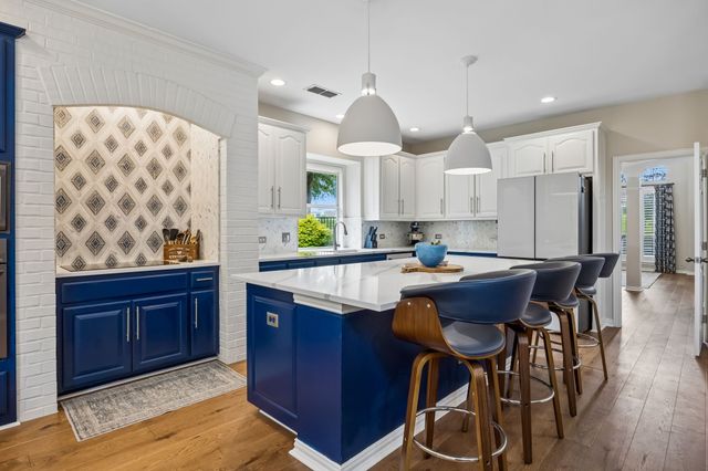 2647 Creekwood Drive, Cedar Hill, TX 75104
