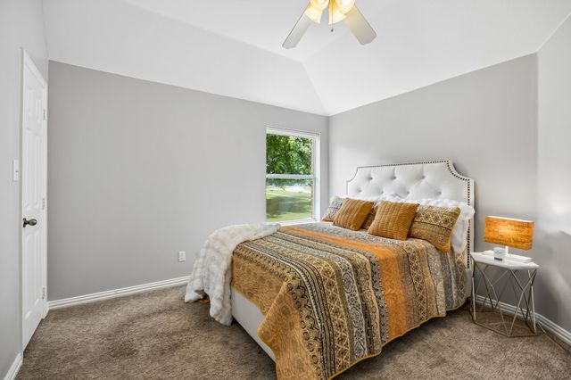 2647 Creekwood Drive, Cedar Hill, TX 75104