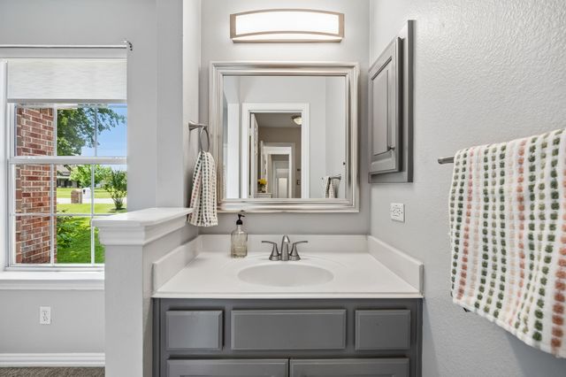 2647 Creekwood Drive, Cedar Hill, TX 75104