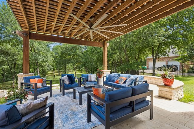 2647 Creekwood Drive, Cedar Hill, TX 75104