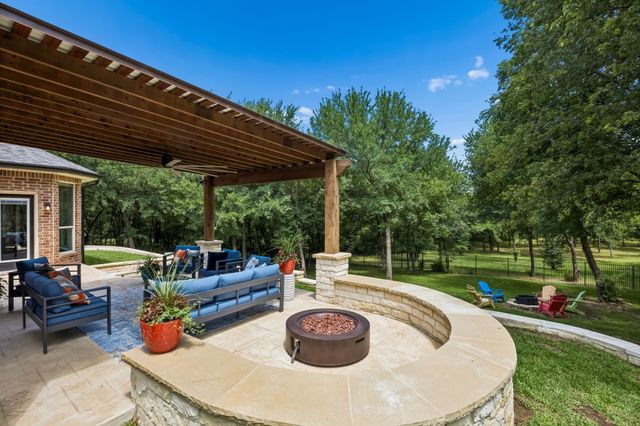2647 Creekwood Drive, Cedar Hill, TX 75104
