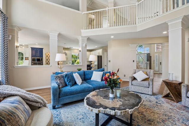 2647 Creekwood Drive, Cedar Hill, TX 75104