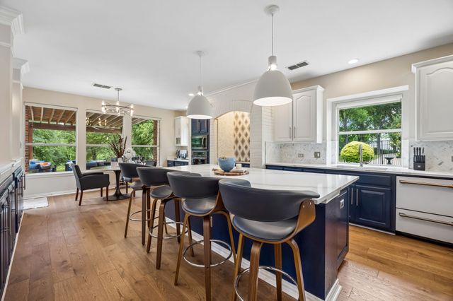 2647 Creekwood Drive, Cedar Hill, TX 75104