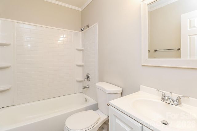 2740 Remington Street, Charlotte, NC 28216