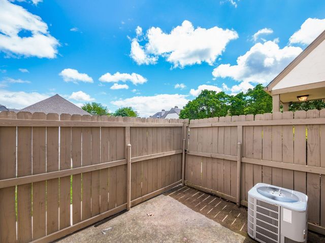 414 Edinburgh Road, Dublin, OH 43017