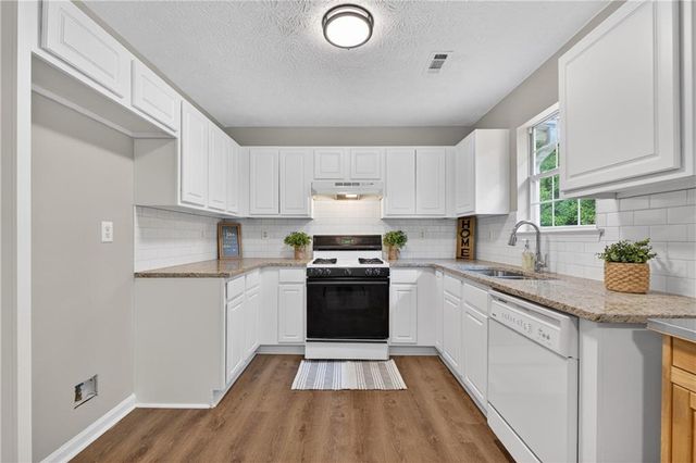 93 Eva Drive, Hampton, GA 30228