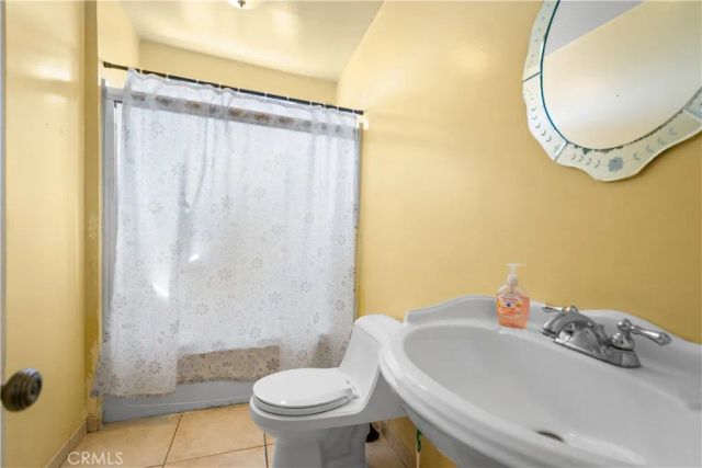 582 E 67th, Inglewood, CA 90302