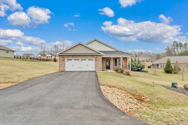 341 Bermuda DR, Hardy, VA 24101