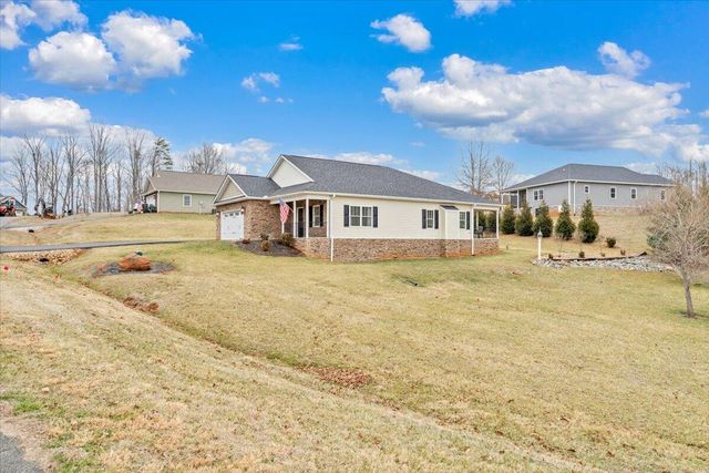 341 Bermuda DR, Hardy, VA 24101
