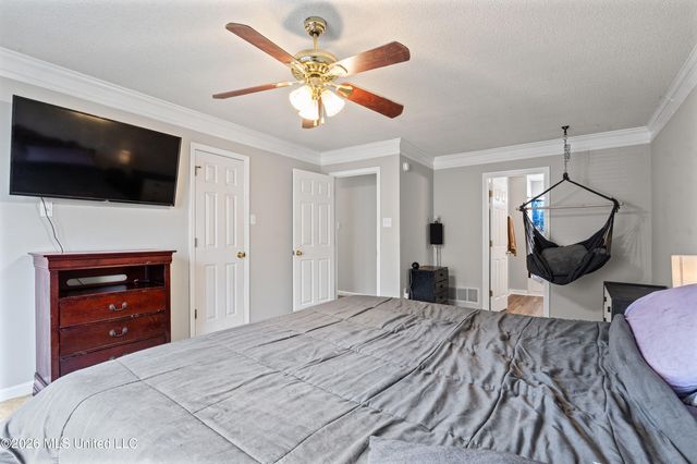 9724 W Dogwood Court, Olive Branch, MS 38654