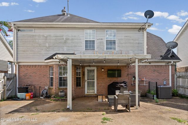 9724 W Dogwood Court, Olive Branch, MS 38654