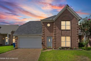 9724 W Dogwood Court, Olive Branch, MS 38654