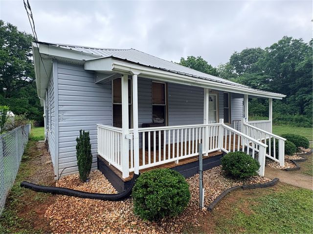 425 E Main Street, West Union, SC 29696