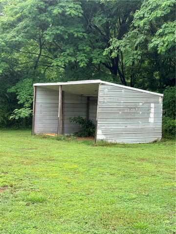 425 E Main Street, West Union, SC 29696