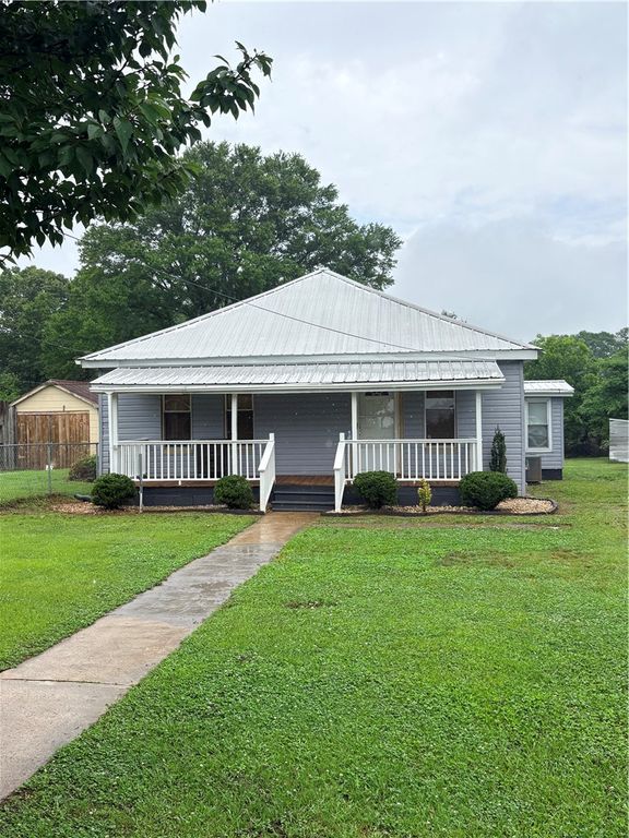 425 E Main Street, West Union, SC 29696
