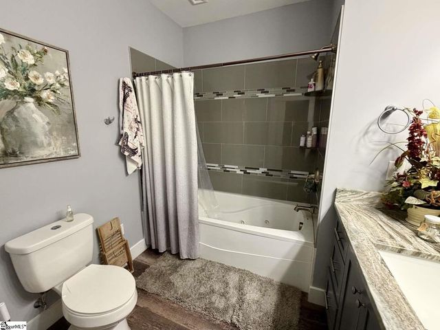 111 N Hogan Drive, Westminster, SC 29693