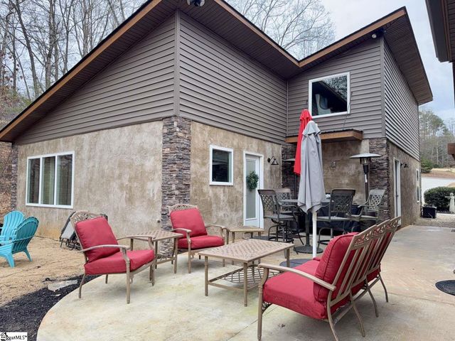 111 N Hogan Drive, Westminster, SC 29693