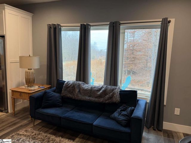 111 N Hogan Drive, Westminster, SC 29693