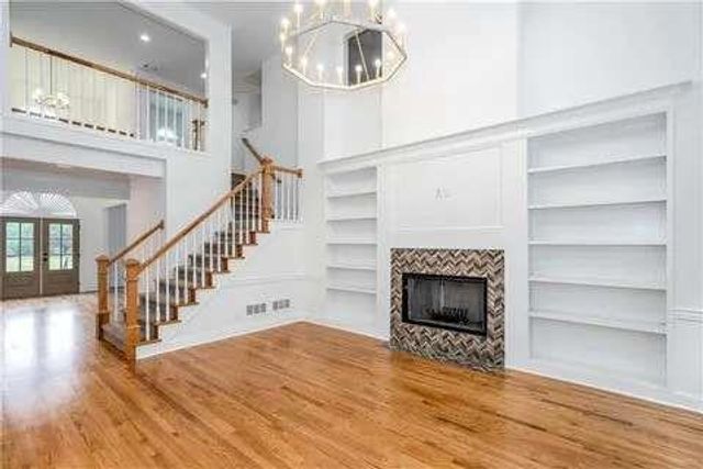 210 Chatfield Place, Roswell, GA 30075