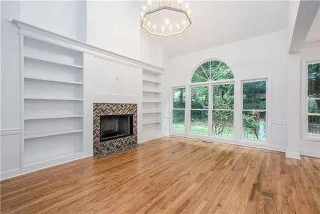 210 Chatfield Place, Roswell, GA 30075