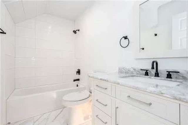 210 Chatfield Place, Roswell, GA 30075