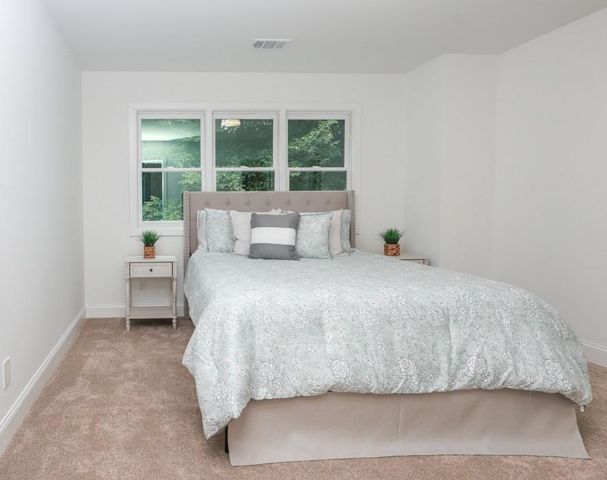 210 Chatfield Place, Roswell, GA 30075
