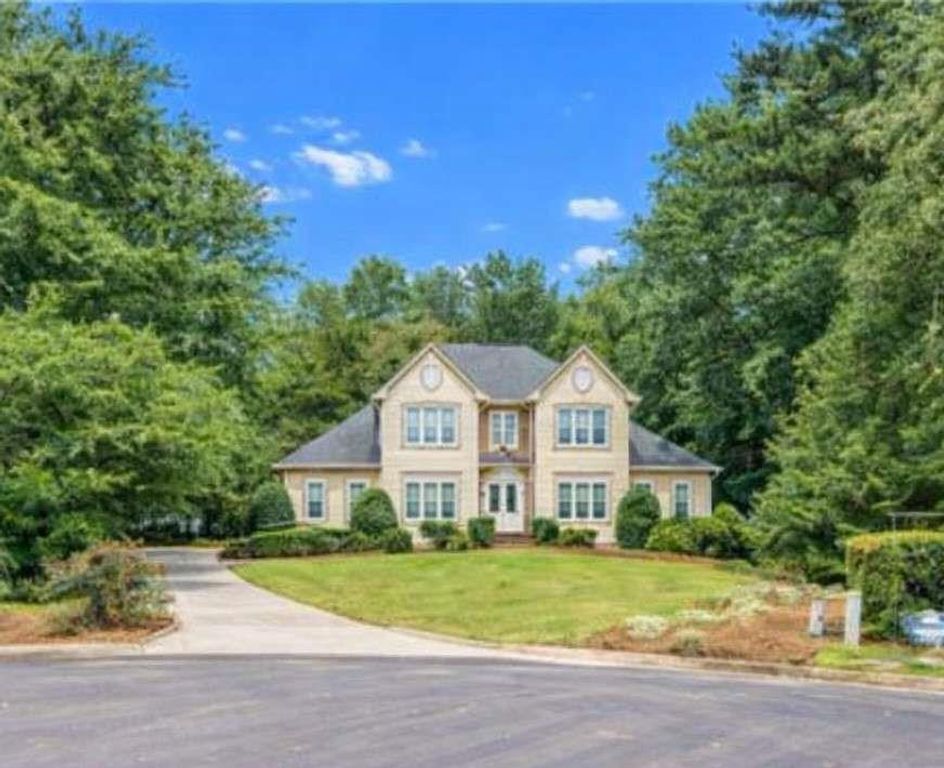 210 Chatfield Place, Roswell, GA 30075