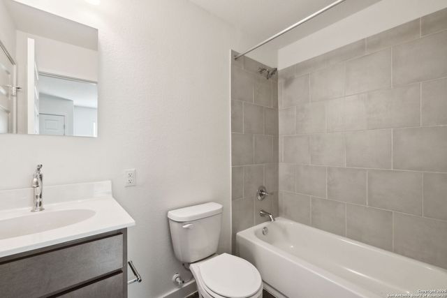 2912 Martin Luther King, San Antonio, TX 78220