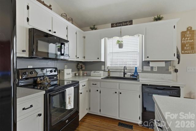 3902 Leah Belle Lane, Lenoir, NC 28645