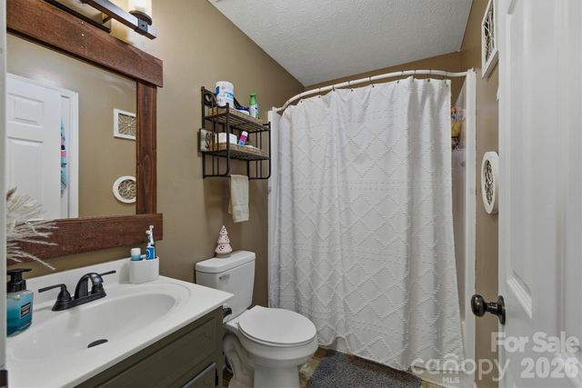 3902 Leah Belle Lane, Lenoir, NC 28645