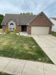 11212 Boston Way, Fishers, IN 46038
