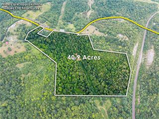 Tunnel Hill Rd, Bowerston, OH 44695