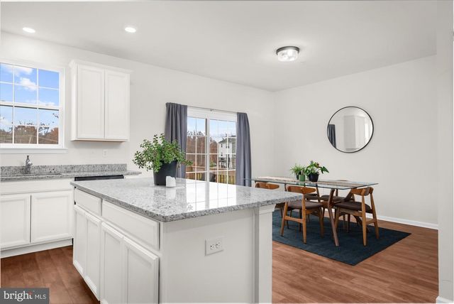 105 EDGEWATER CT, Quakertown, PA 18951