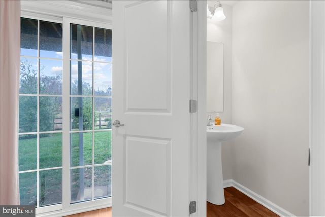 105 EDGEWATER CT, Quakertown, PA 18951