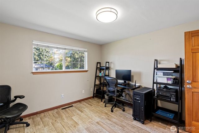 5502 N 42nd Street, Tacoma, WA 98407