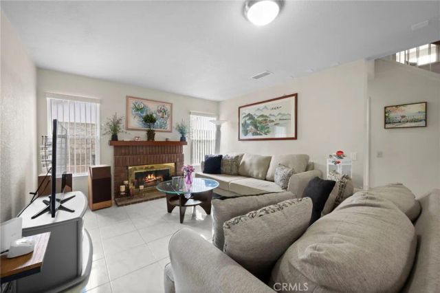 605 Bronco, Walnut, CA 91789