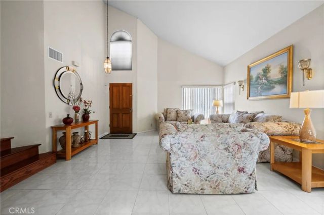 605 Bronco, Walnut, CA 91789