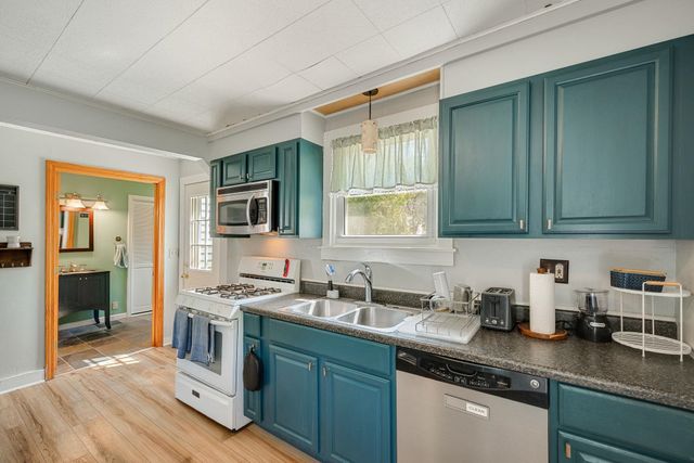 141 North Street, Winooski, VT 05404