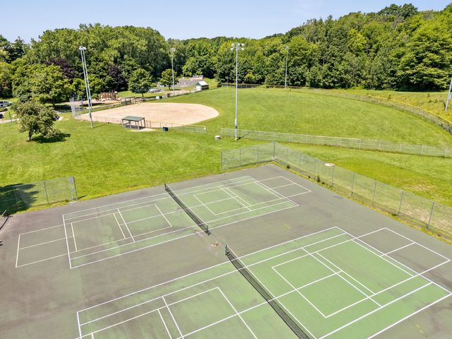 141 North Street, Winooski, VT 05404