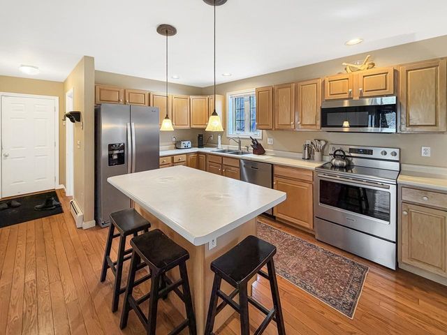 42 Wilkinson Drive, Essex Junction, VT 05452