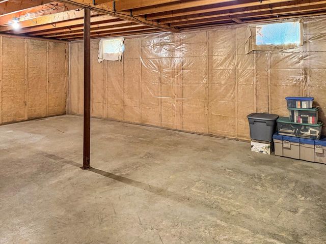 42 Wilkinson Drive, Essex Junction, VT 05452