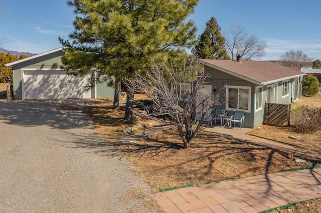 8 Pamela Place, Tijeras, NM 87059