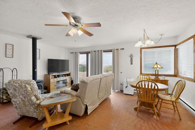 8 Pamela Place, Tijeras, NM 87059