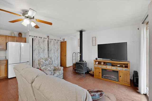 8 Pamela Place, Tijeras, NM 87059