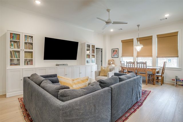 224 Catbird Trail, Aledo, TX 76008