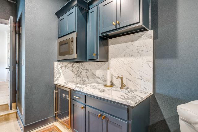 224 Catbird Trail, Aledo, TX 76008