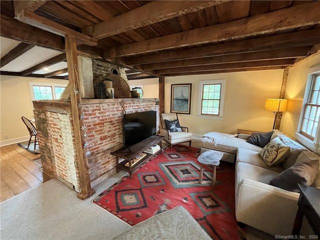 15 Riverview Road, New Milford, CT 06755