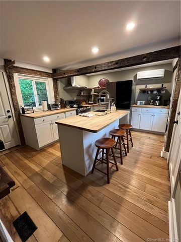 15 Riverview Road, New Milford, CT 06755